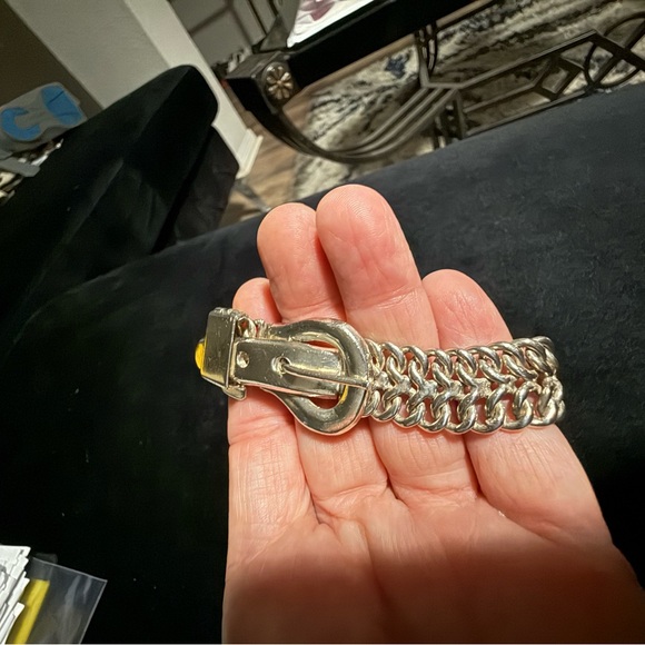 Uniquely Gorgeous 925 Sterling Silver Chain Buckle Bracelet - Picture 9 of 10